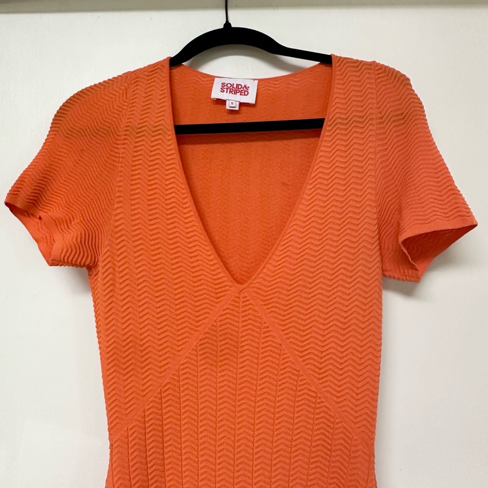 Revolve Solid & Striped Orange Flutter Sleeve Aub… - image 8